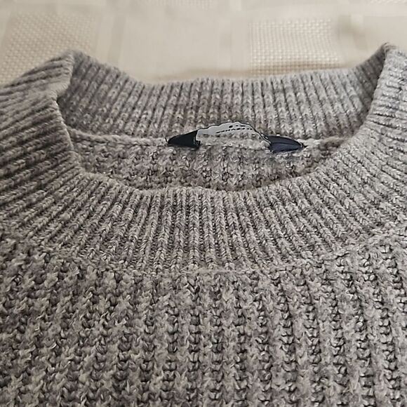 Denver Hayes Women's Knitted Crew Neckline Long Sleeves Sweater  Gray Small Peti - Picture 11 of 16